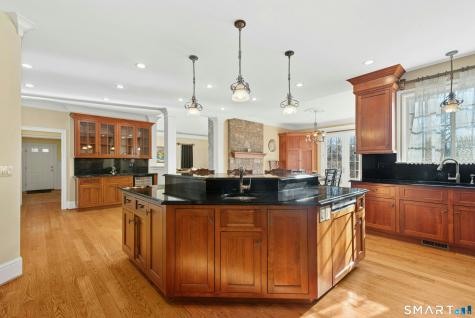 215 Old Mountain Road Farmington CT 06032