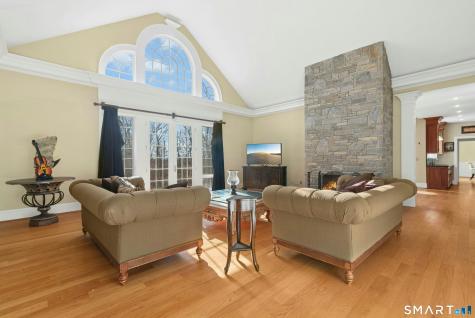 215 Old Mountain Road Farmington CT 06032