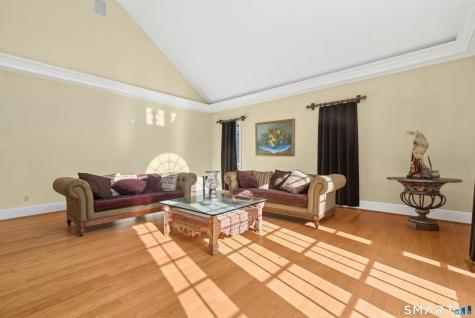 215 Old Mountain Road Farmington CT 06032