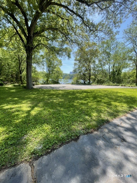 106 Lucas Park Road Norwich CT 06360