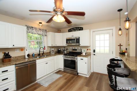 75 Coppola Terrace Derby CT 06418