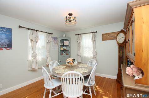 75 Coppola Terrace Derby CT 06418