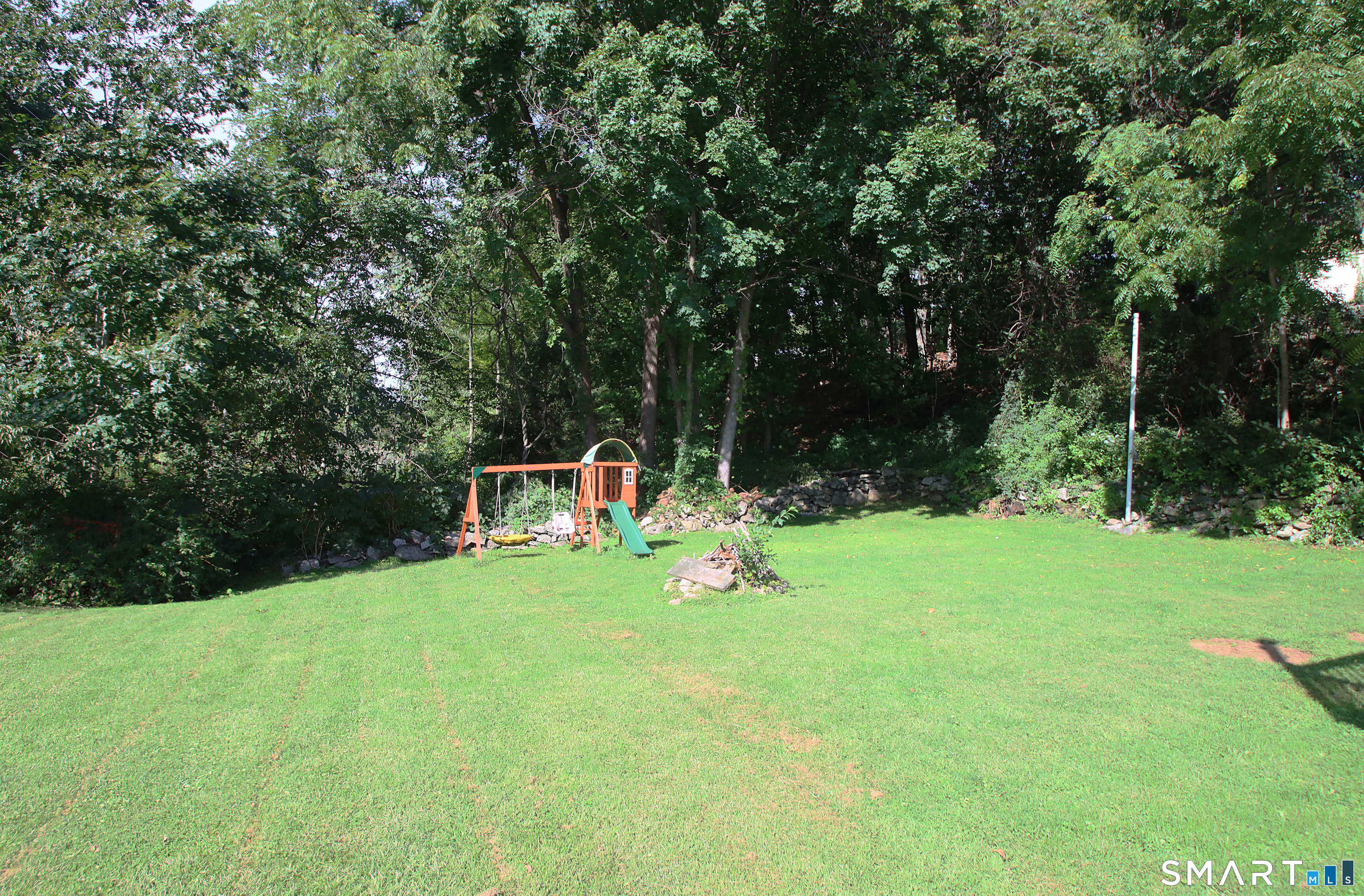 75 Coppola Terrace Derby CT 06418