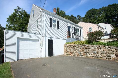 75 Coppola Terrace Derby CT 06418