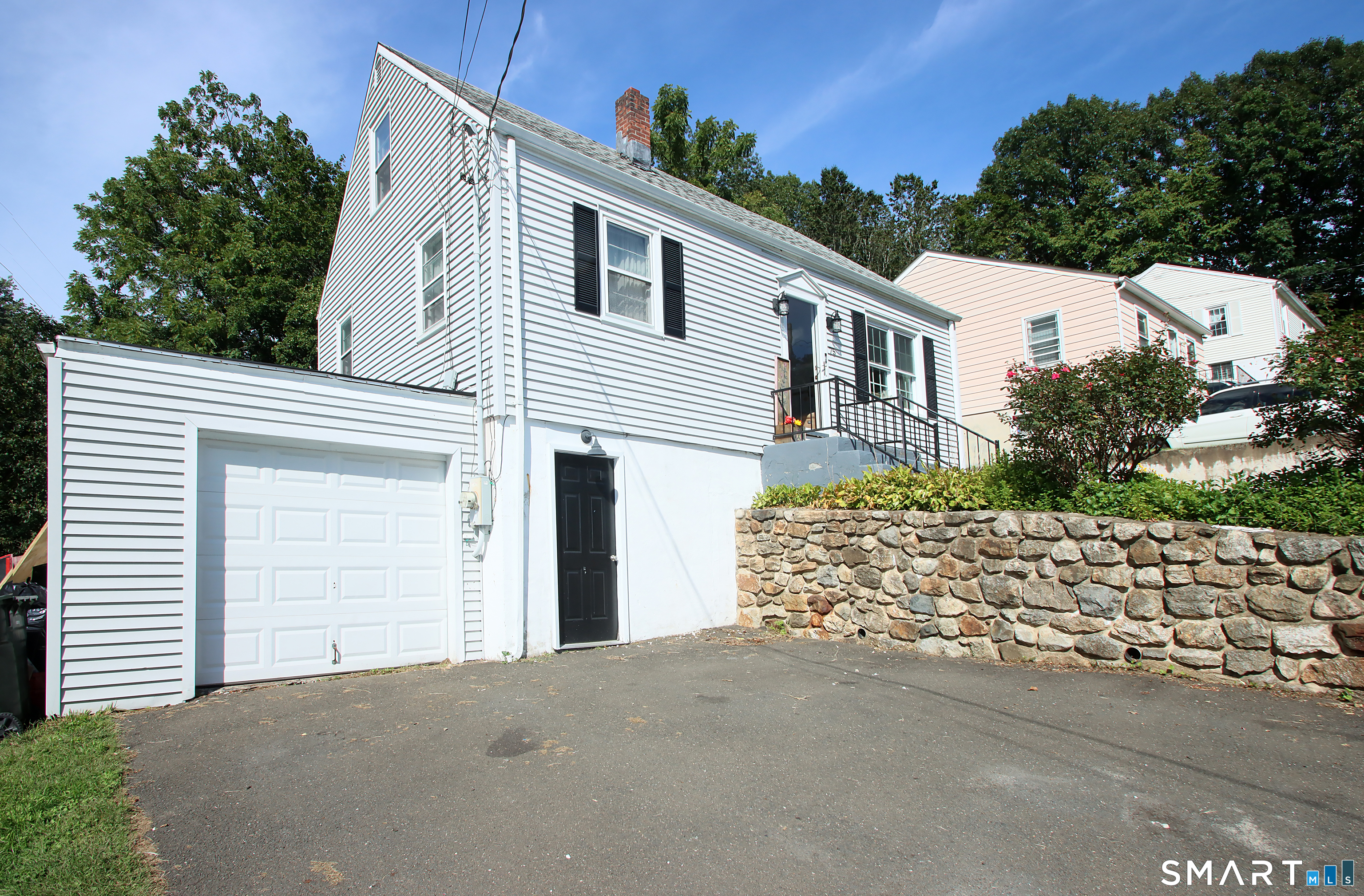 75 Coppola Terrace Derby CT 06418