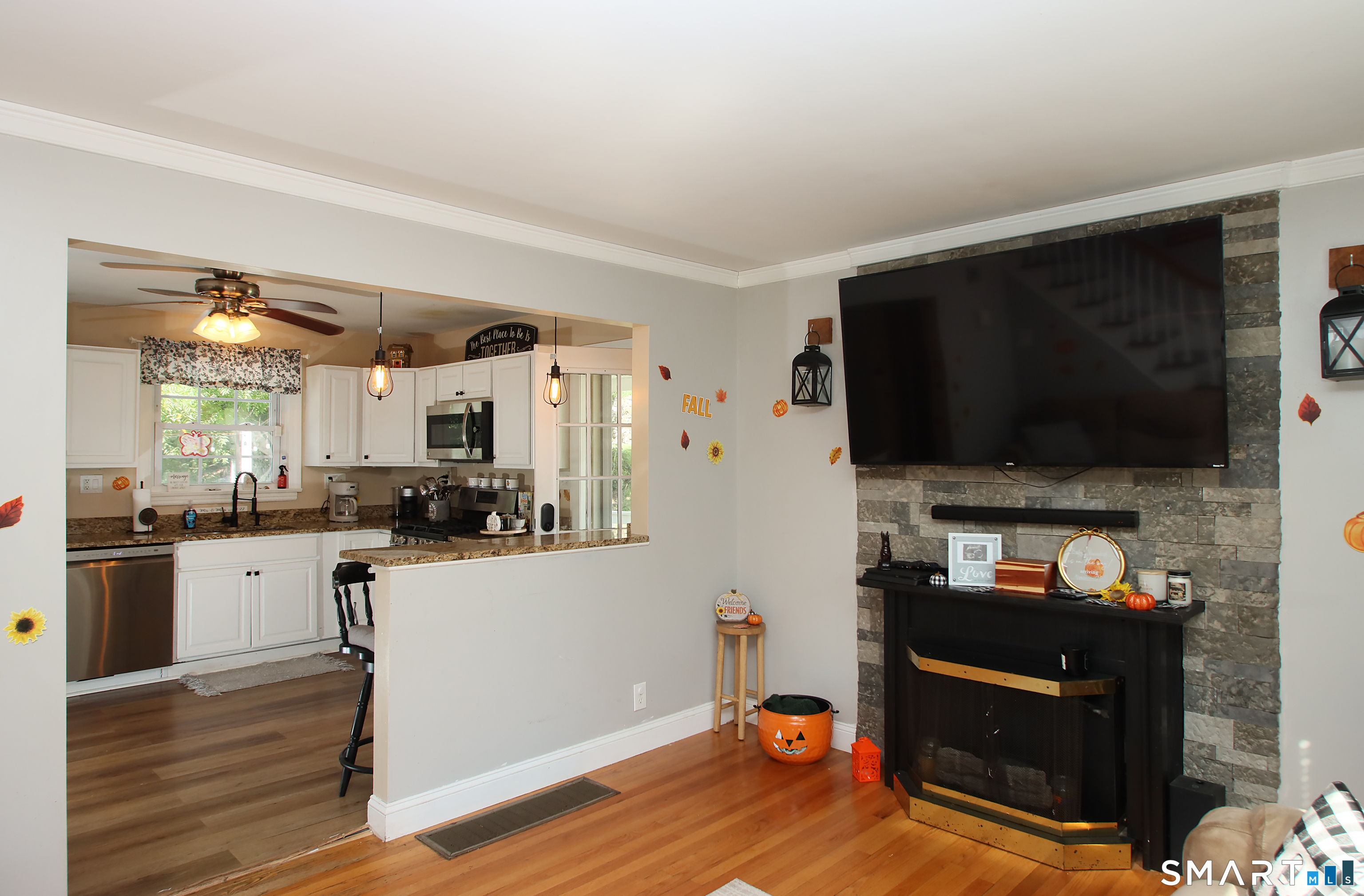 75 Coppola Terrace Derby CT 06418