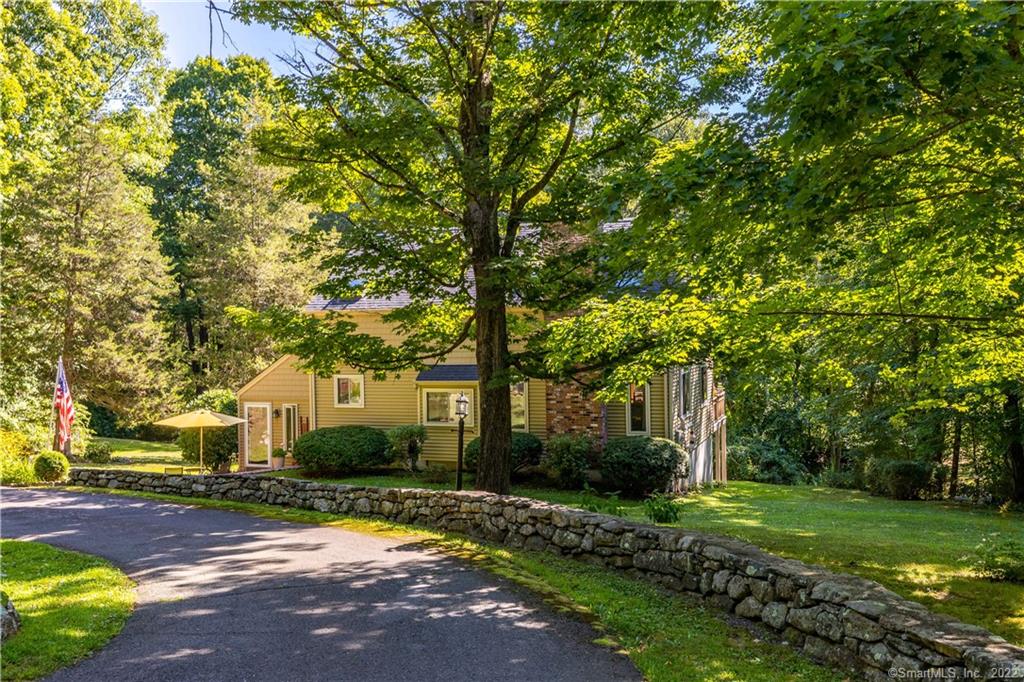 42 Arrowhead Lane Bethlehem CT 06751