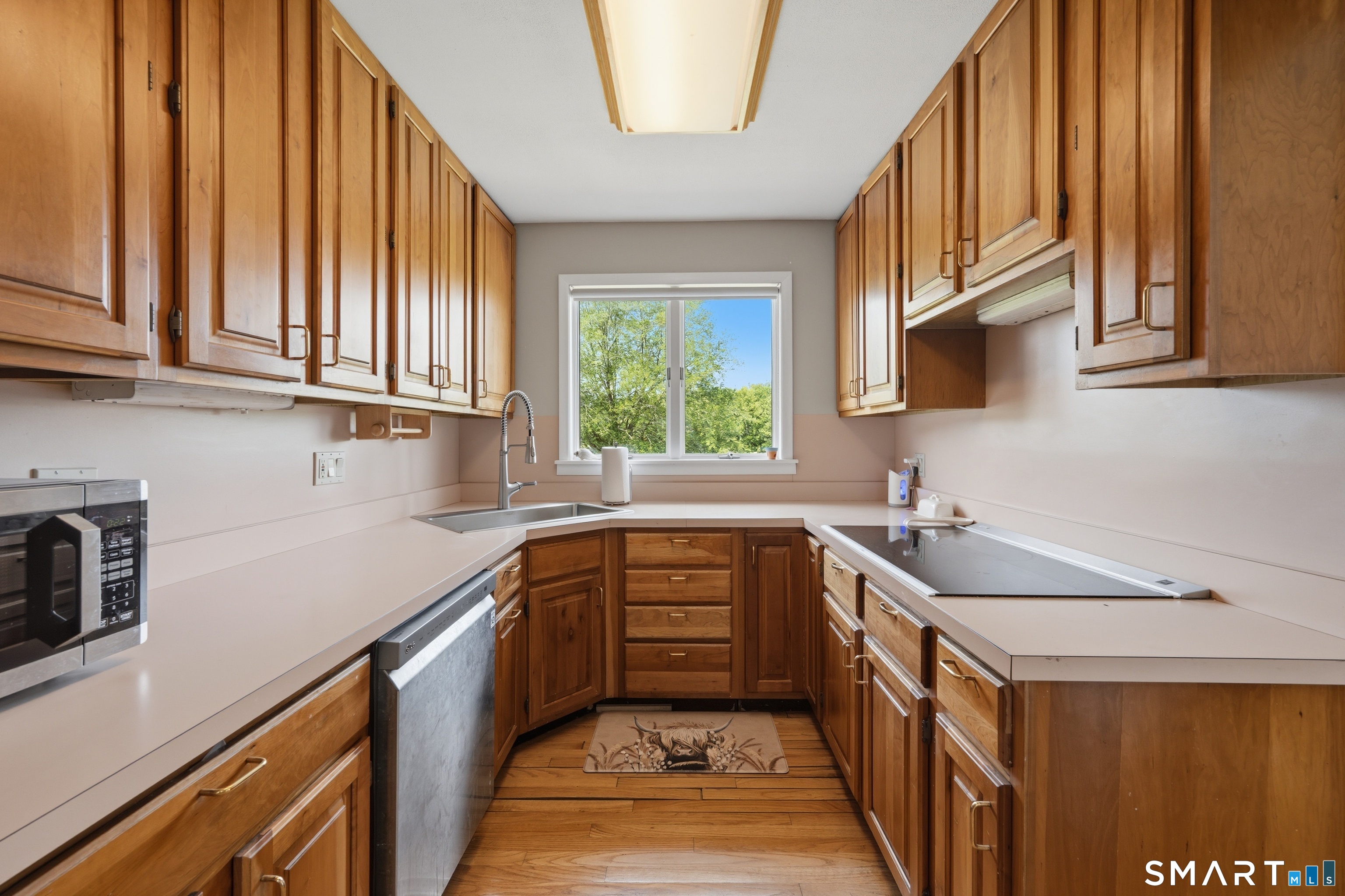 570 Grassy Hill Road Orange CT 06477