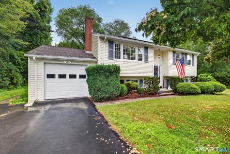 40 Cedar Road Clinton CT 06413