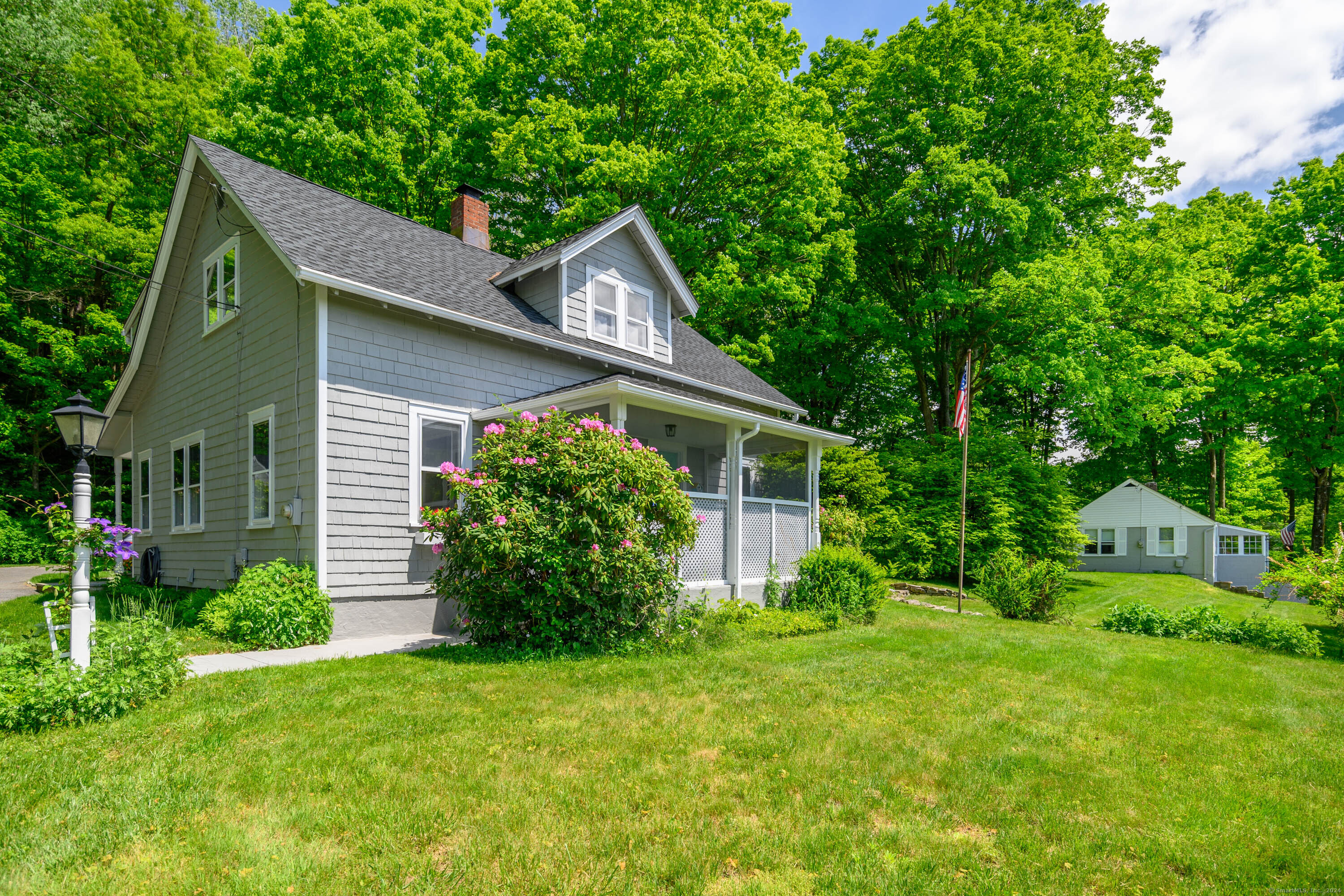 11 Flat Swamp Road Newtown CT 06470