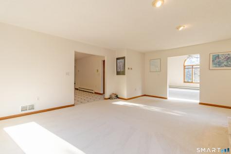 76 Thimble Rock Road Middletown CT 06457