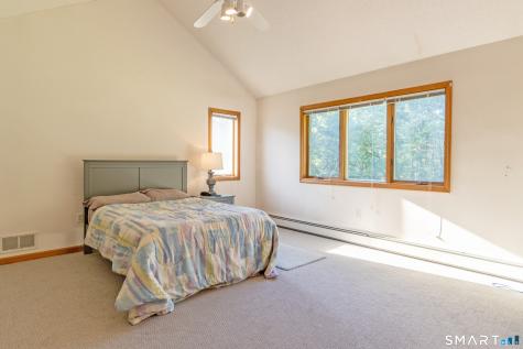 76 Thimble Rock Road Middletown CT 06457