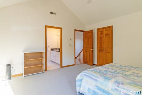 76 Thimble Rock Road Middletown CT 06457