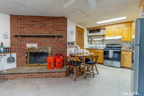 76 Thimble Rock Road Middletown CT 06457