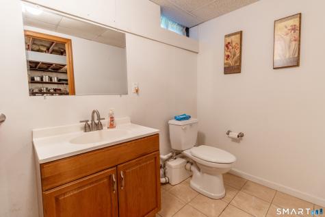 76 Thimble Rock Road Middletown CT 06457