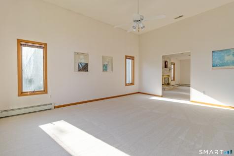 76 Thimble Rock Road Middletown CT 06457