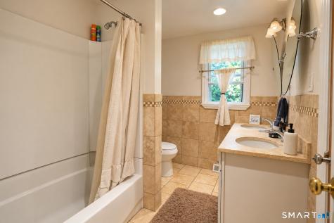 129 Mueller Drive Hamden CT 06514