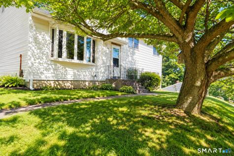 129 Mueller Drive Hamden CT 06514