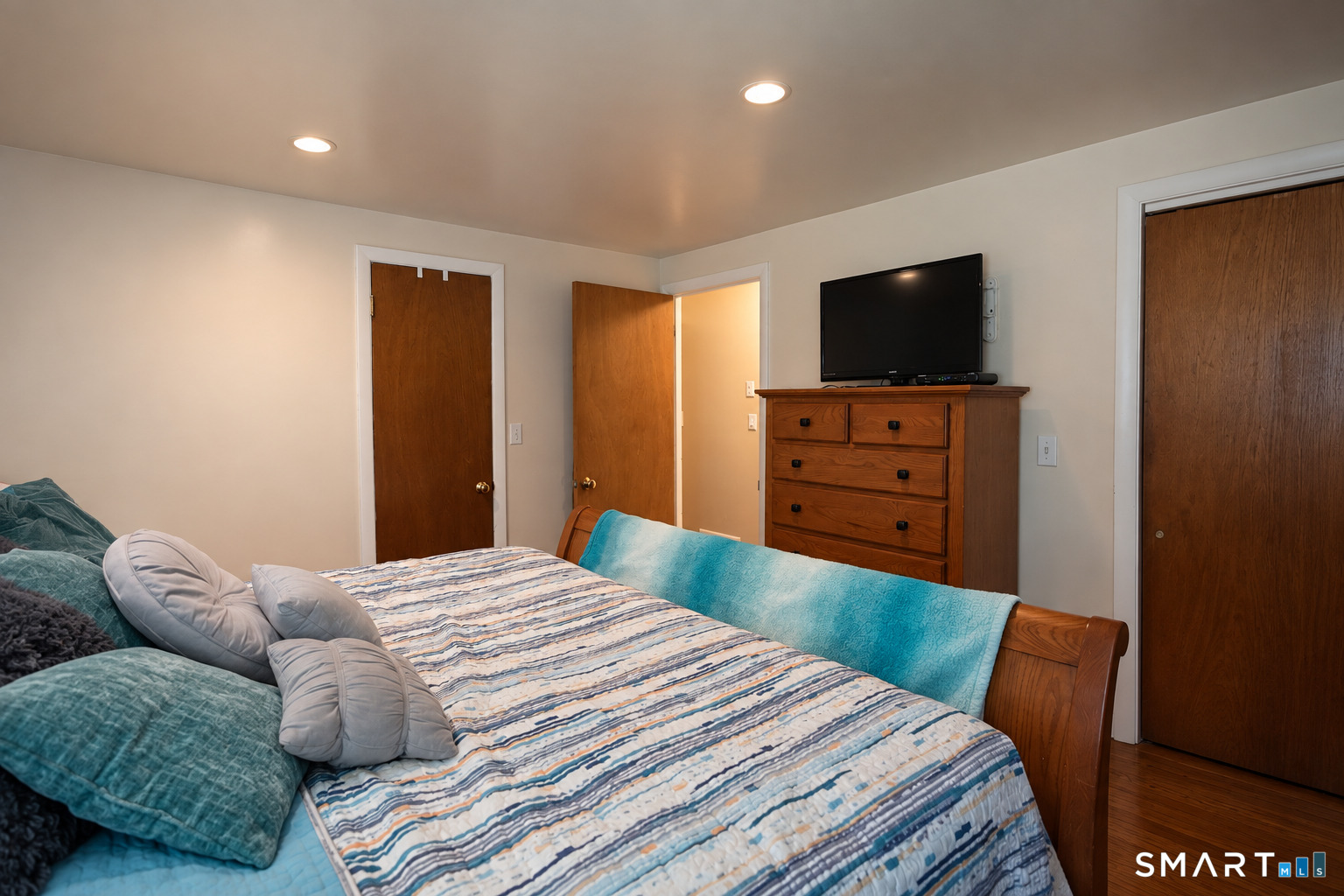 129 Mueller Drive Hamden CT 06514