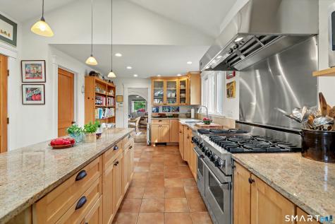 44 Taylor Place Branford CT 06405