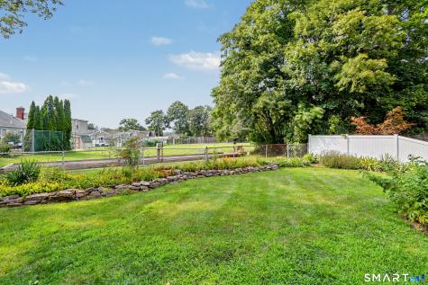 44 Taylor Place Branford CT 06405