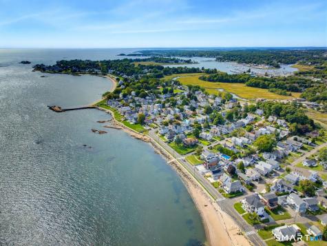 10 Wilford Road Branford CT 06405