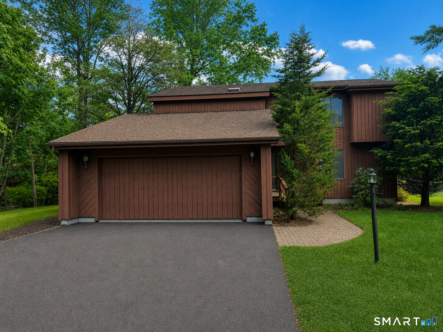 4 Taagan Point Road Danbury CT 06811
