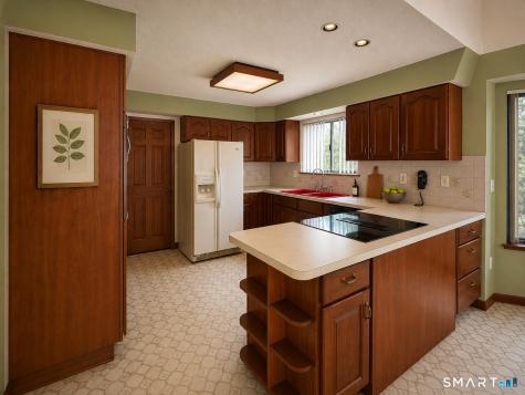 4 Taagan Point Road Danbury CT 06811