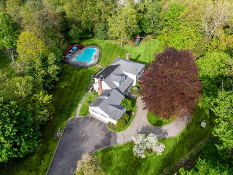 40 Victoria Court Fairfield CT 06824