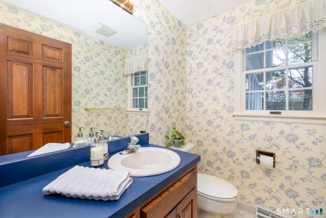 160 Mcintosh Drive Bristol CT 06010