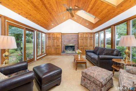 160 Mcintosh Drive Bristol CT 06010