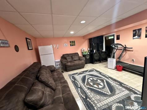 48 Ferguson Road Manchester CT 06040