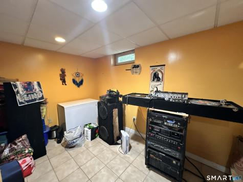 48 Ferguson Road Manchester CT 06040
