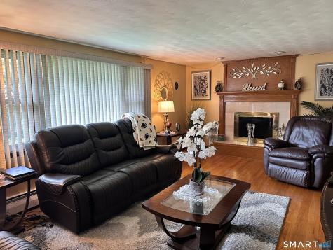 48 Ferguson Road Manchester CT 06040