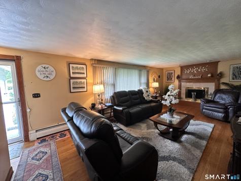 48 Ferguson Road Manchester CT 06040