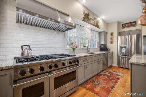 3 Arbor Court Stonington CT 06379