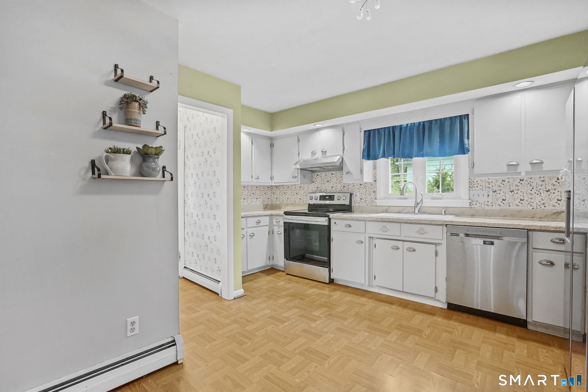 174 Hopkins Place Longmeadow MA 01106