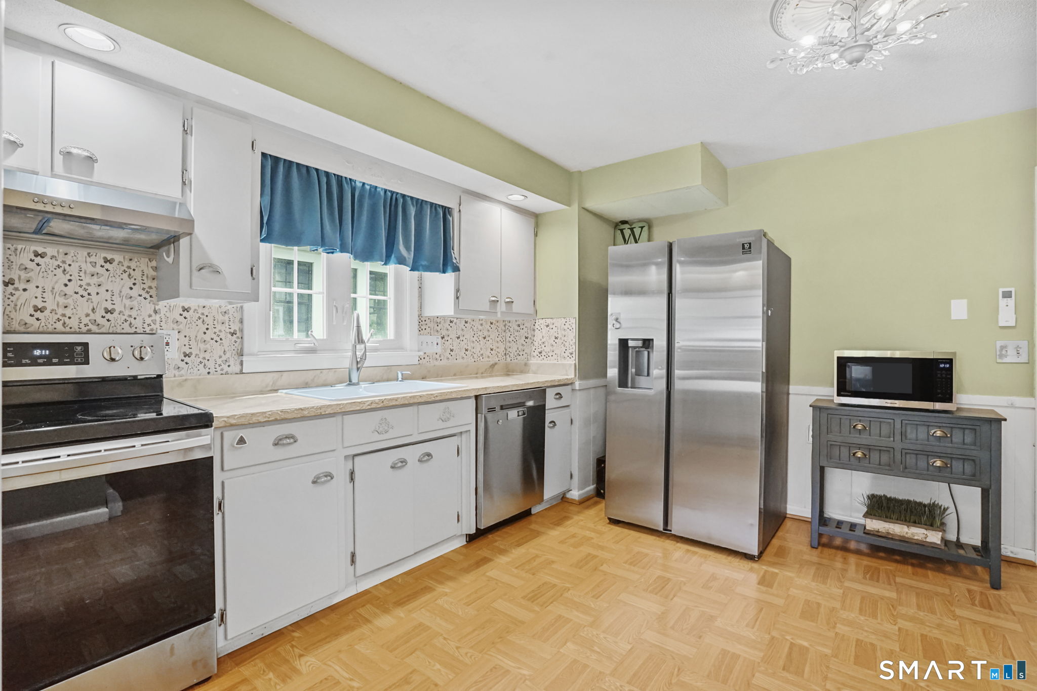 174 Hopkins Place Longmeadow MA 01106