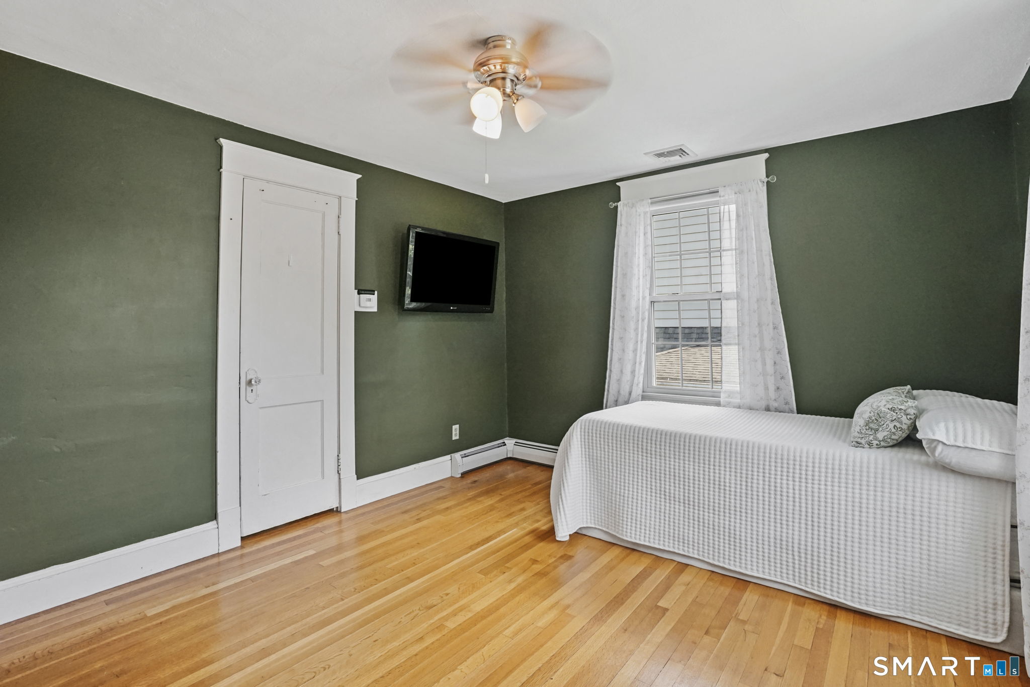 174 Hopkins Place Longmeadow MA 01106