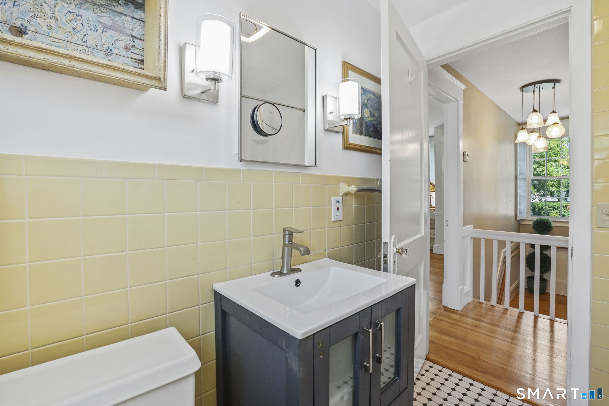 174 Hopkins Place Longmeadow MA 01106