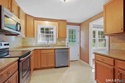 95 Montclair Drive East Hartford CT 06118