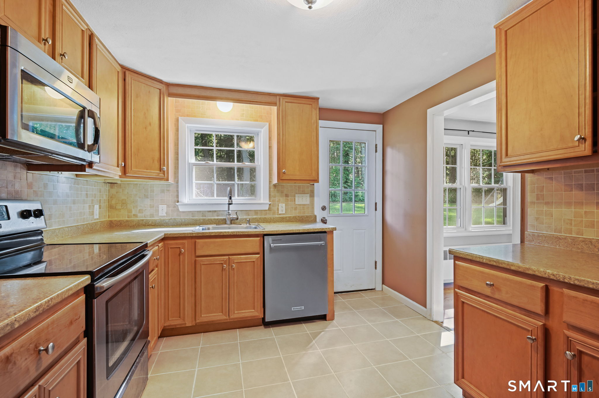 95 Montclair Drive East Hartford CT 06118