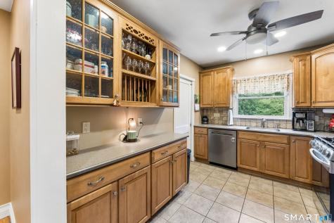 9 Hilltop View Lane New Milford CT 06776