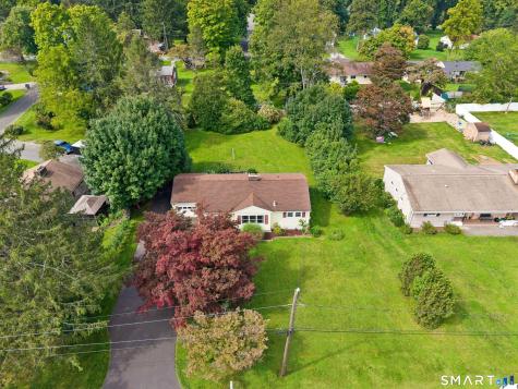 9 Hilltop View Lane New Milford CT 06776
