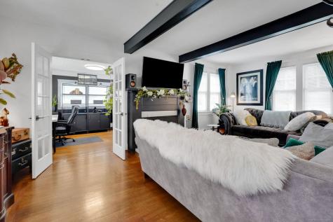 152 Main Street East Hampton CT 06424