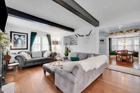 152 Main Street East Hampton CT 06424