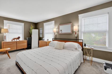 152 Main Street East Hampton CT 06424