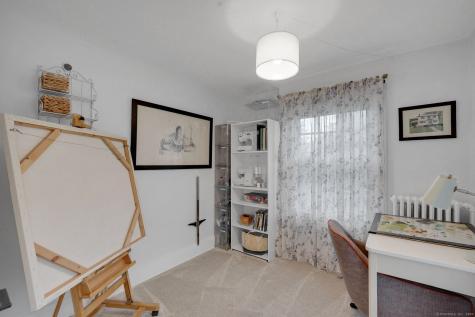 152 Main Street East Hampton CT 06424