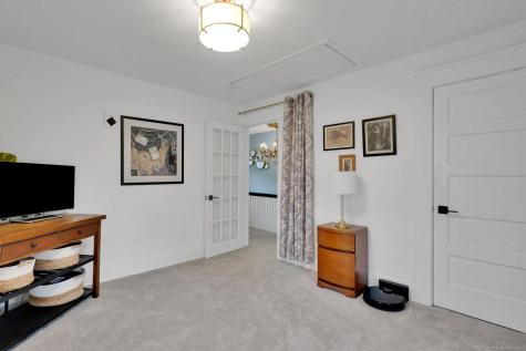 152 Main Street East Hampton CT 06424