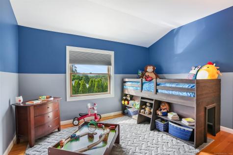 17 Candlewood Heights New Milford CT 06776